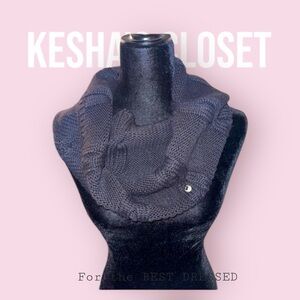 UGG Chunky Knit Infinity Scarf